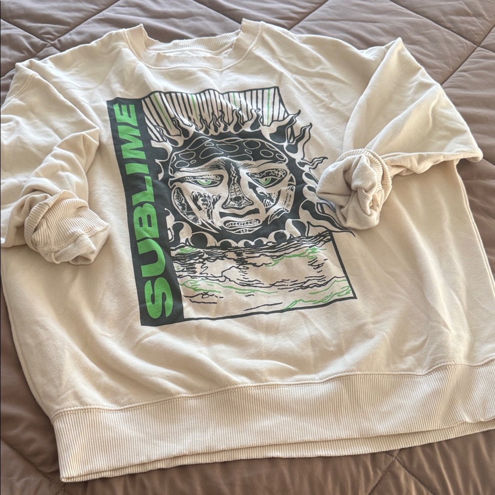 American Eagle Outfitters Cream Graphic Sweatshirt